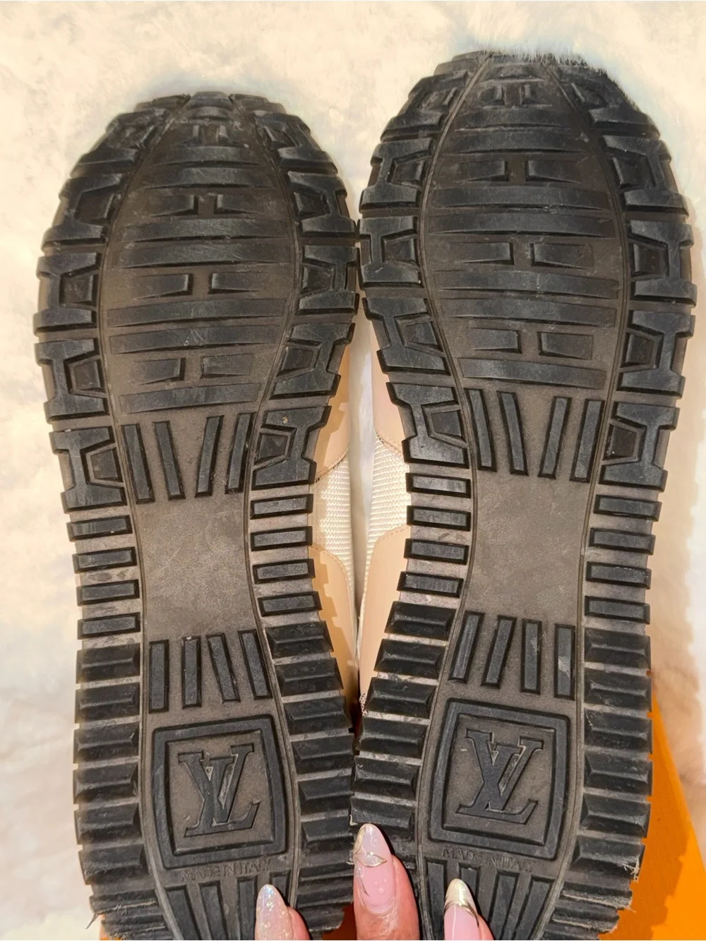 Louis Vuitton Damier Azur Runaway Sneakers- SIZE 39